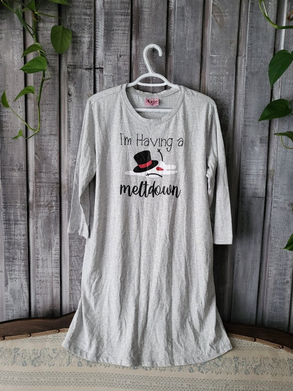 Gray Meltdown Snowman Nightshirt L